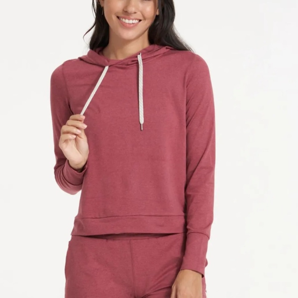 Vuori Women's Hoodie in Rose